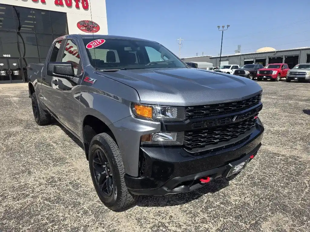 2019 Chevrolet Silverado 1500 Custom Trail Boss 4WD Double Cab Standard Box's photo