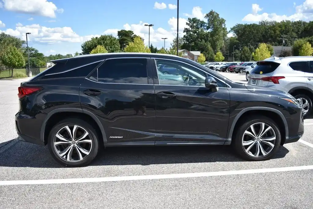 2017 Lexus RX 350 450h Hybrid 4x4's photo
