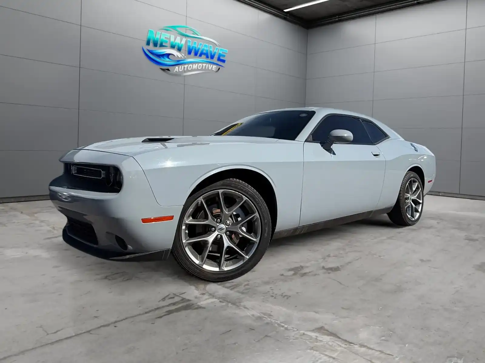 2022 Dodge Challenger SXT Auto's photo