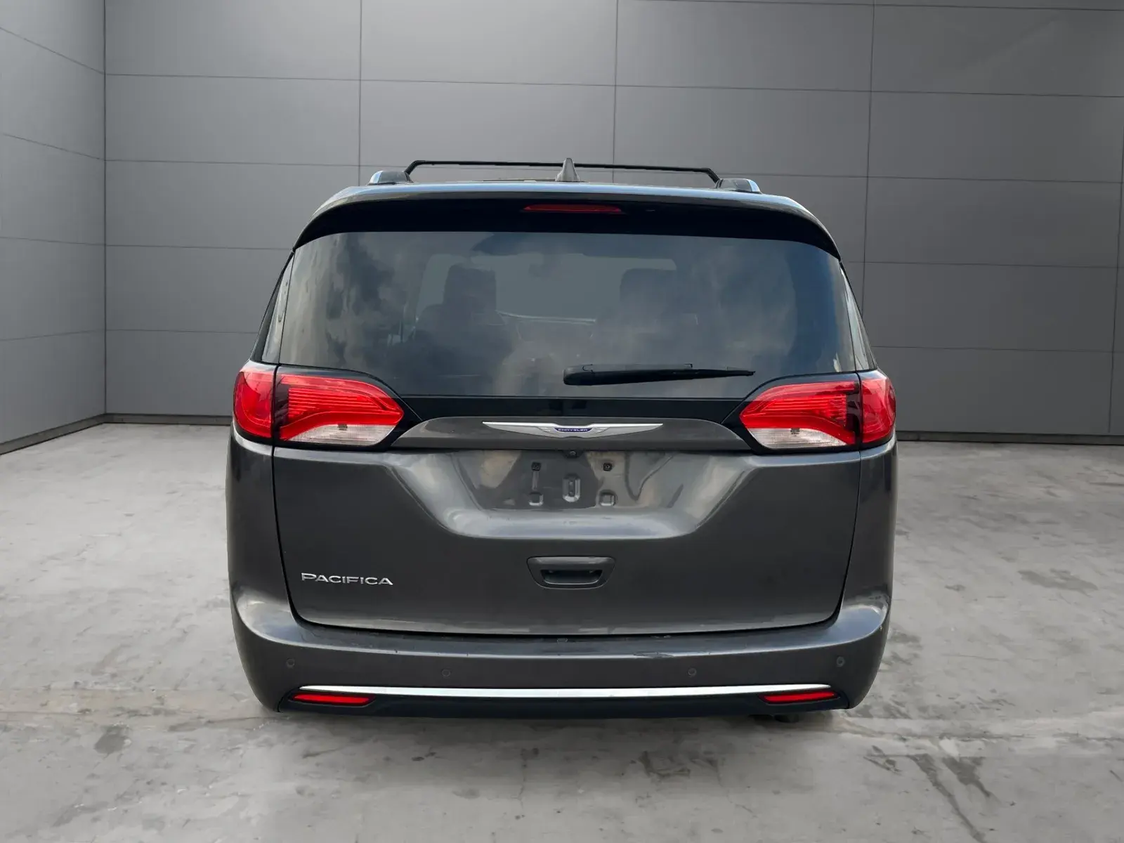 2020 Chrysler Pacifica Touring L photo 4