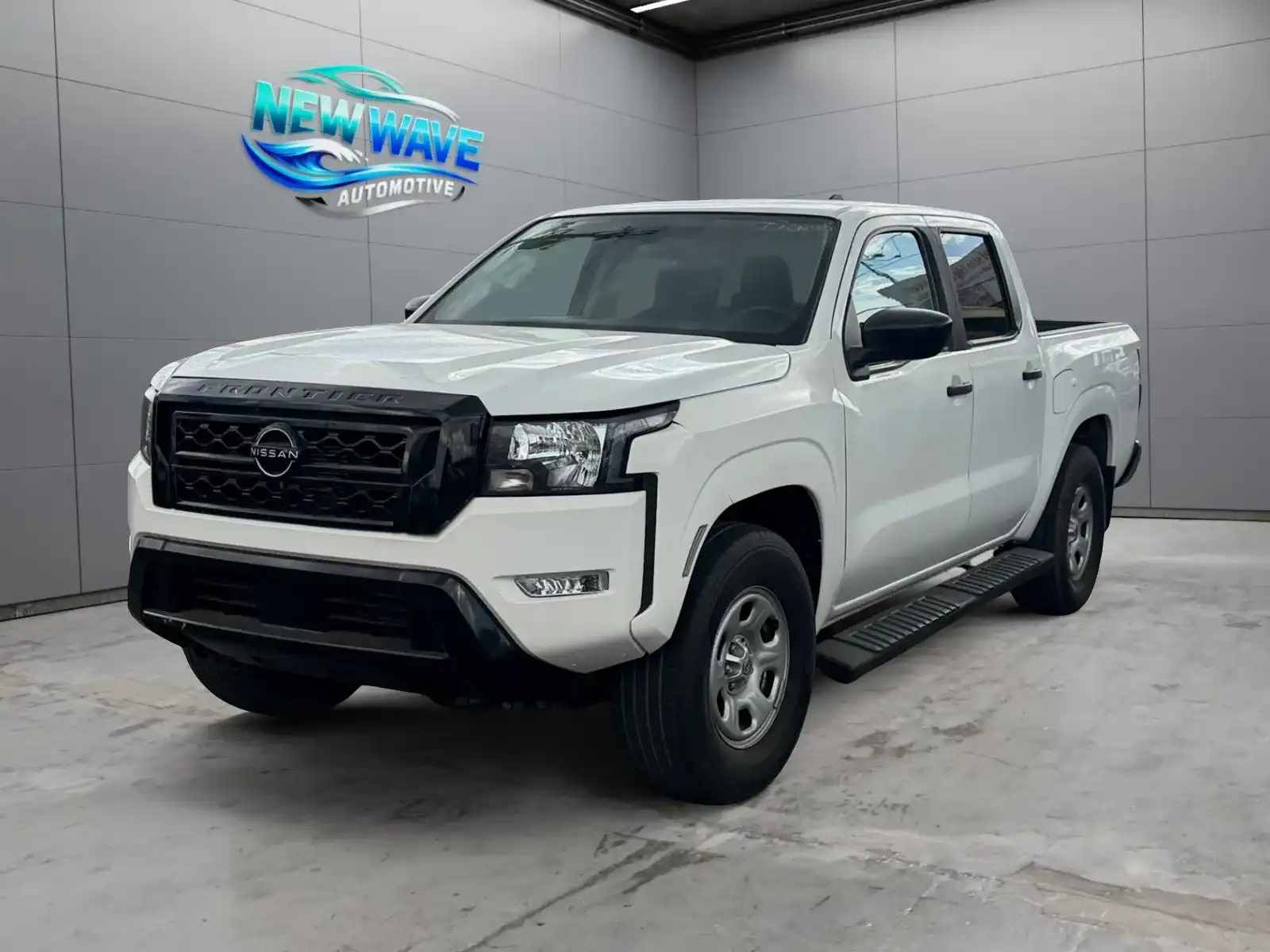 2022 Nissan Frontier S Crew Cab 4X2's photo