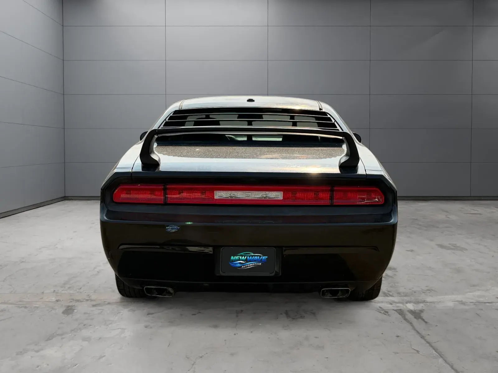 2014 Dodge Challenger SXT photo 4