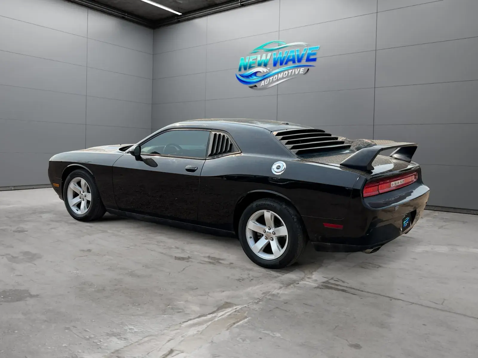 2014 Dodge Challenger SXT photo 3