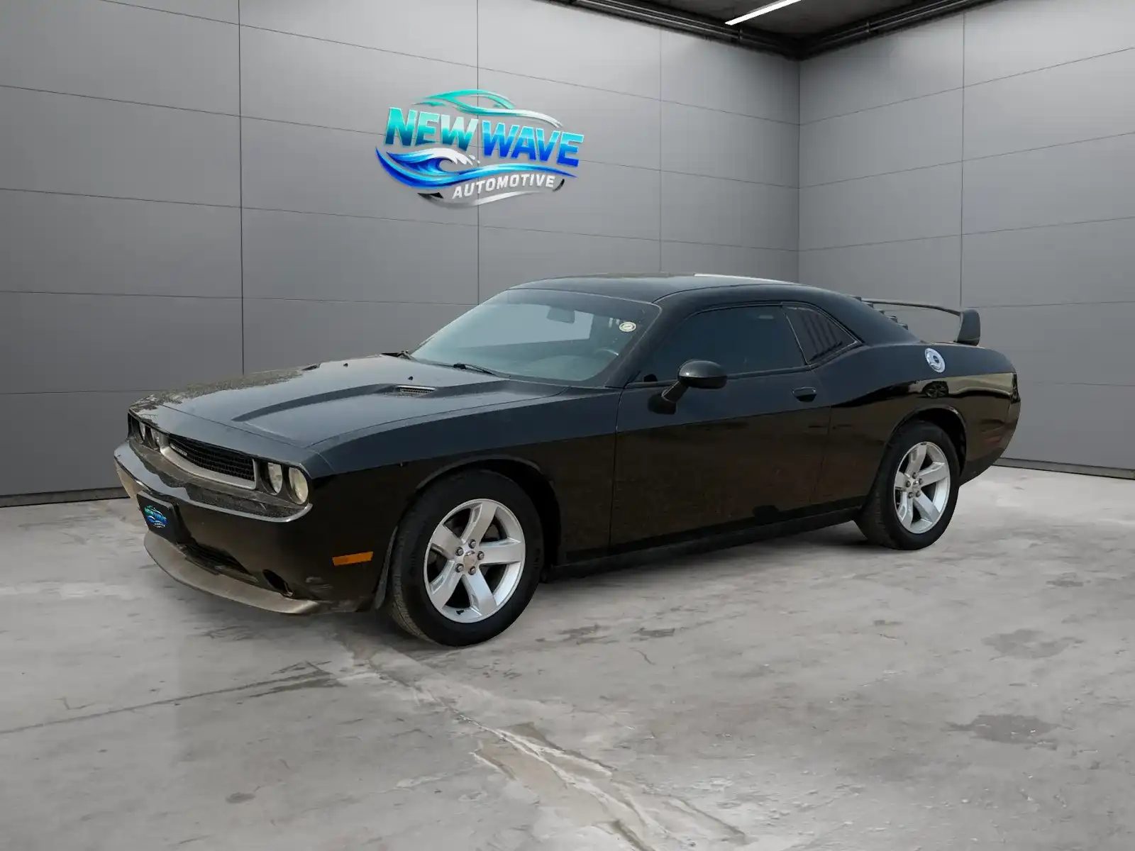 2014 Dodge Challenger SXT's photo