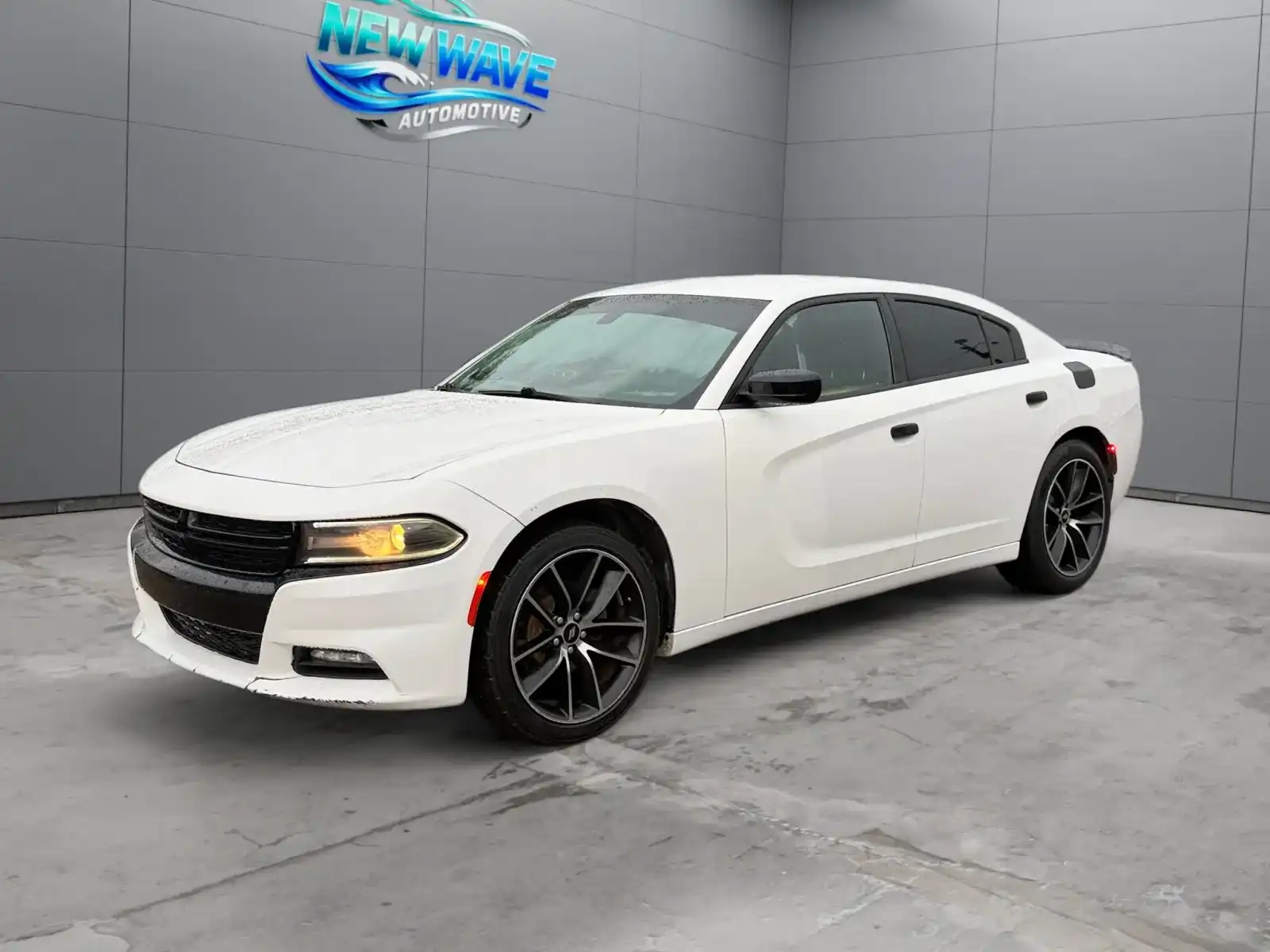 2018 Dodge Charger SXT's photo