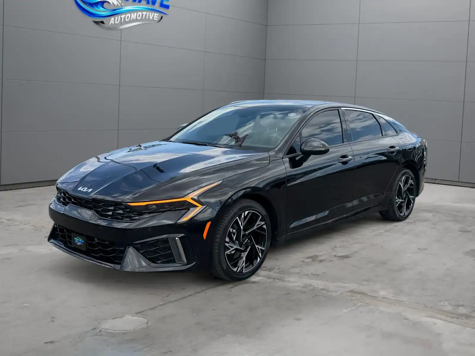 2025 Kia Optima GT-Line FWD's photo