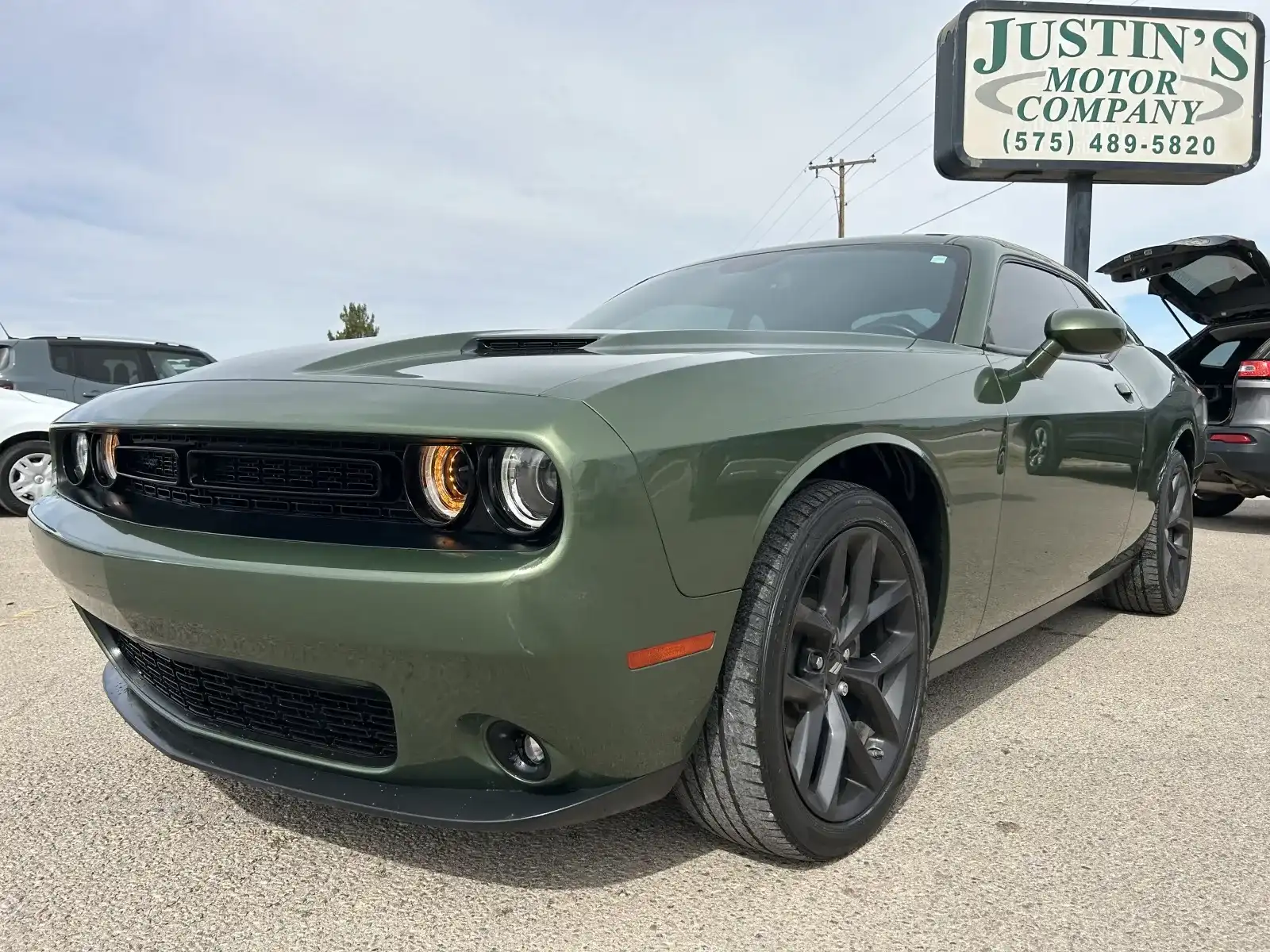 2023 Dodge Challenger SXT Auto's photo