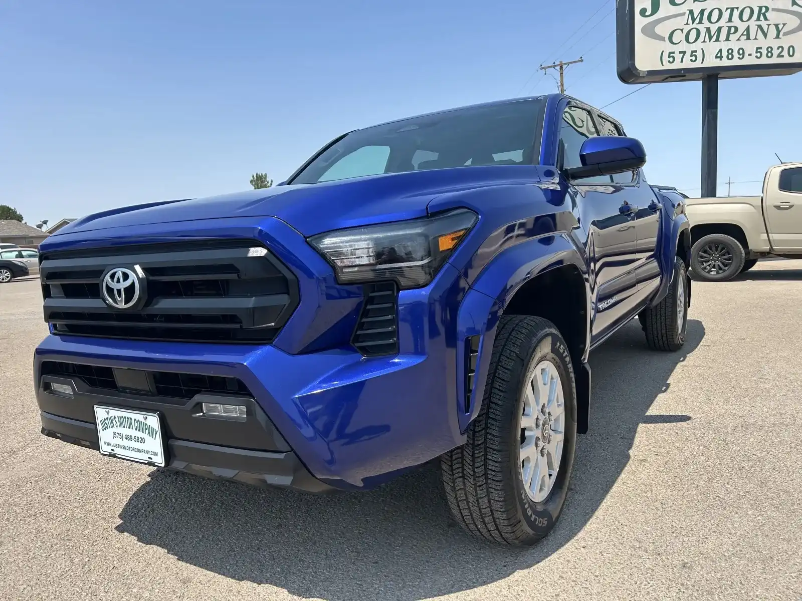 2025 Toyota Tacoma SR5 4x4 Double Cab's photo