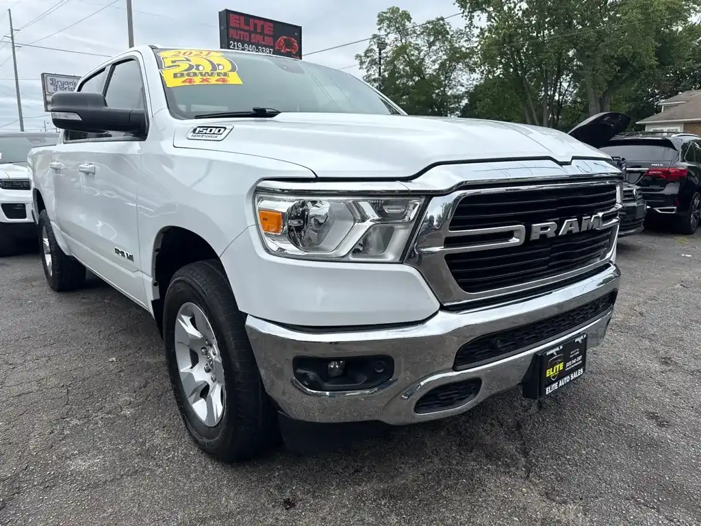2021 RAM 1500 Big Horn/Lone Star 4x4 Crew Cab 5'7's photo