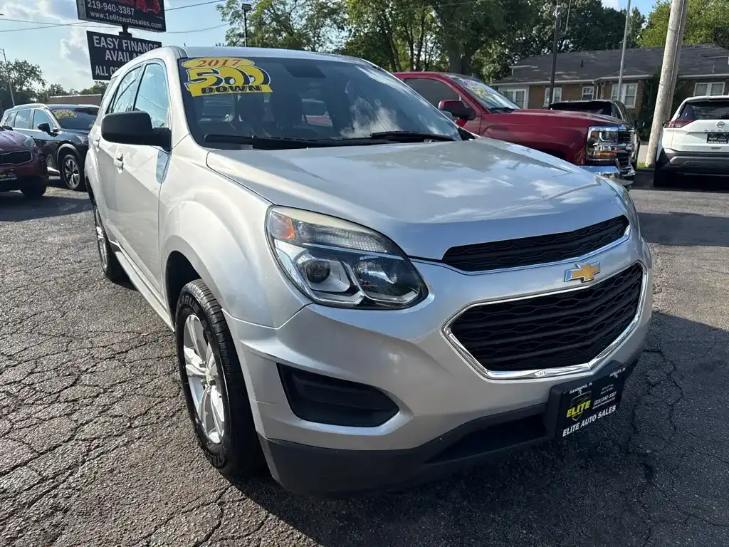 2017 Chevrolet Equinox LS's photo