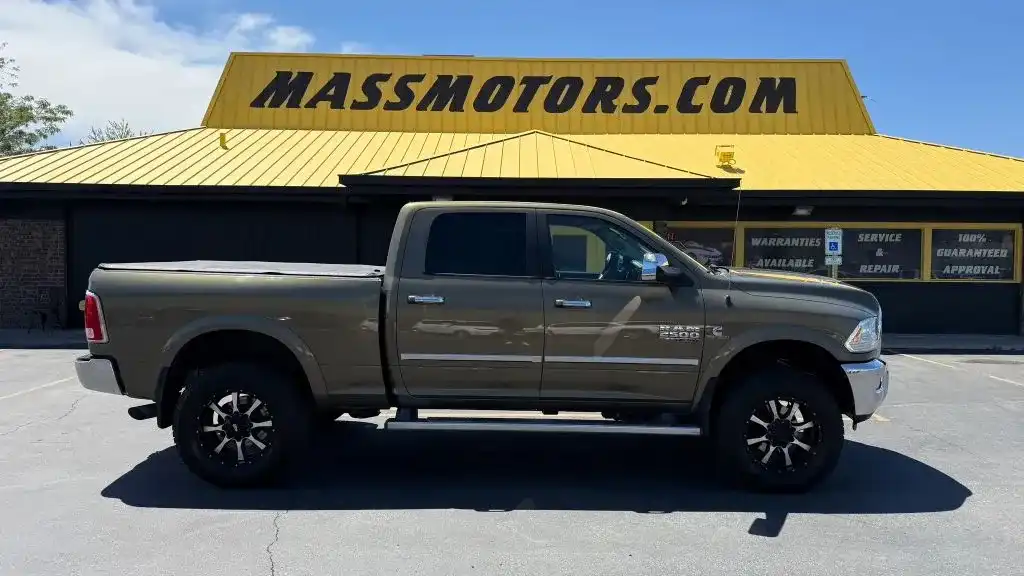 2014 RAM 2500 Laramie 4X4 Crew Cab SWB's photo