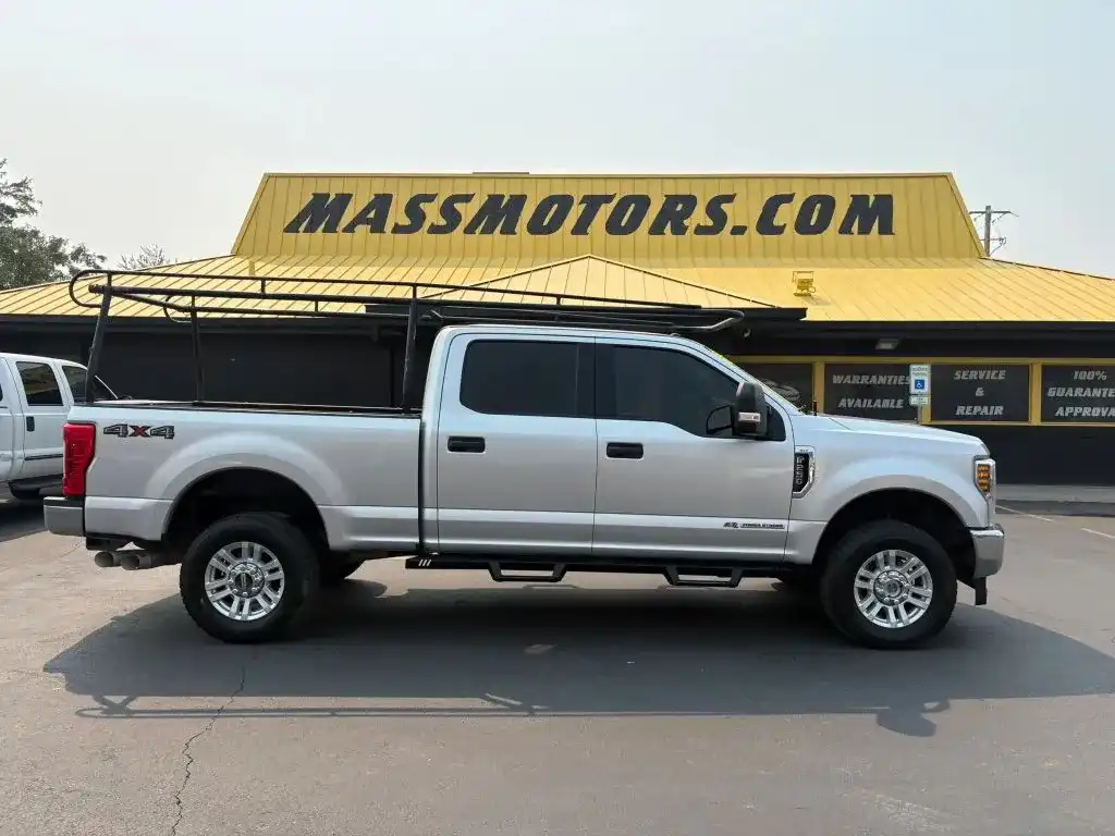 2019 Ford F-250 XLT 4x4 Crew Cab 8' Box's photo