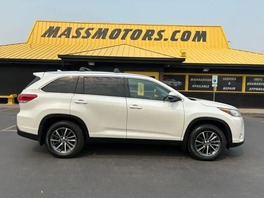 2019 Toyota Highlander XLE 4x4 V6's photo