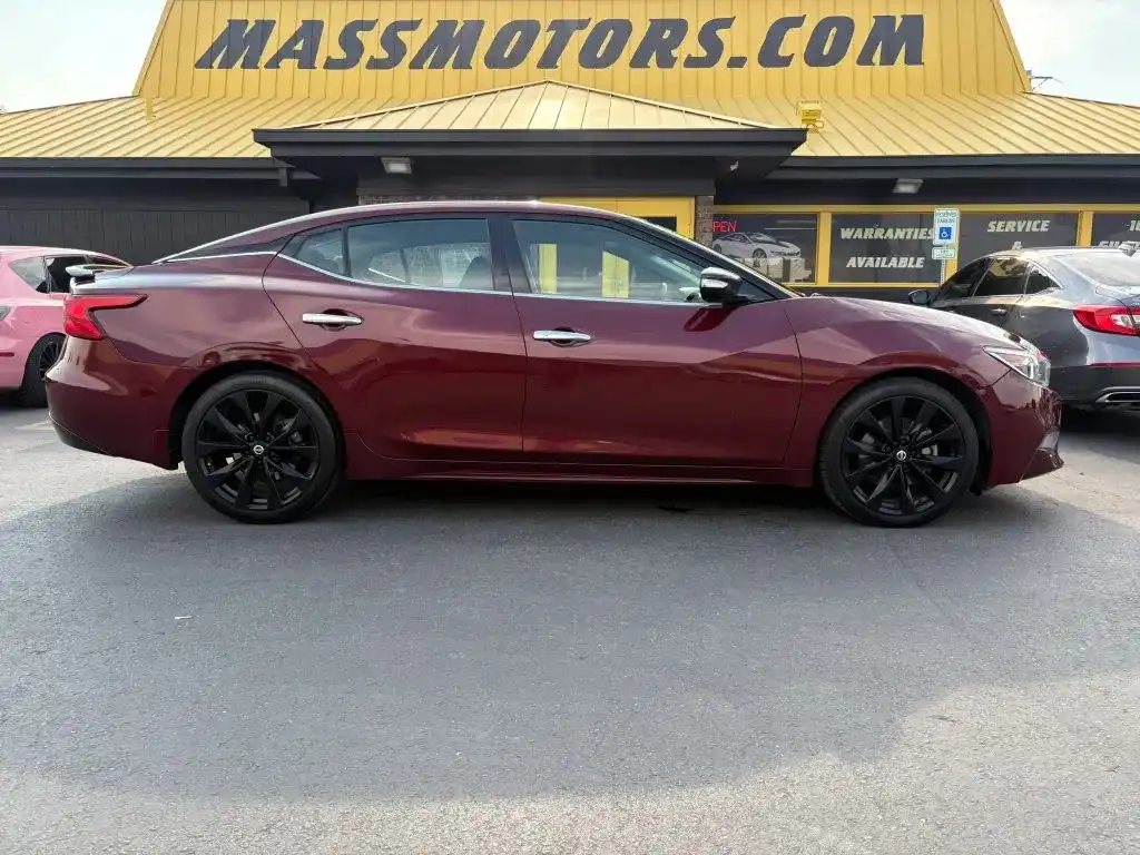 2017 Nissan Maxima 3.5 SR's photo