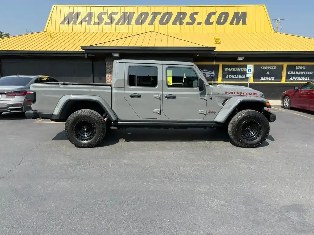 2021 Jeep Gladiator Mojave's photo