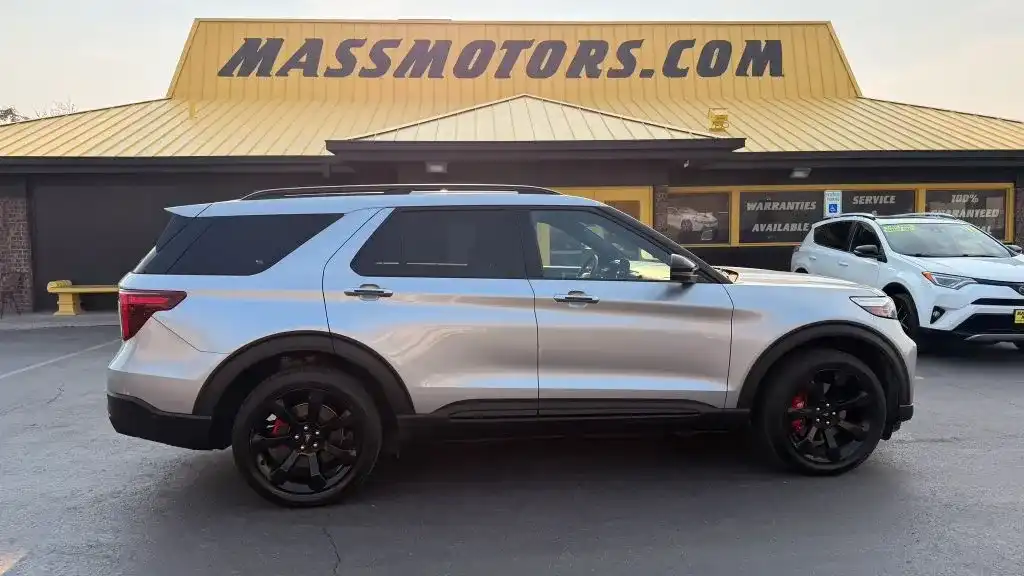 2021 Ford Explorer ST 4WD's photo