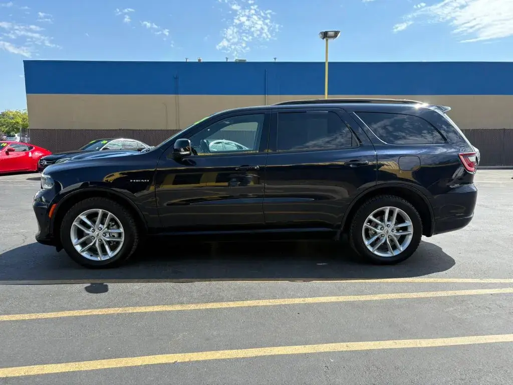 2025 Dodge Durango R/T AWD photo 4