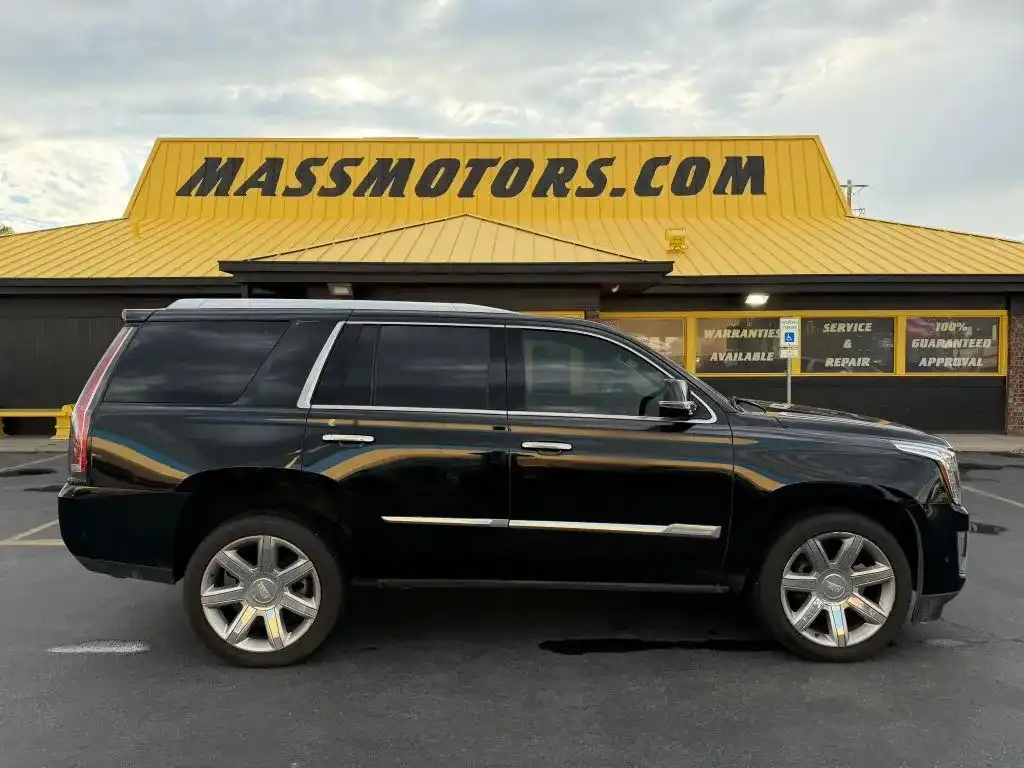 2017 Cadillac Escalade Luxury AWD's photo