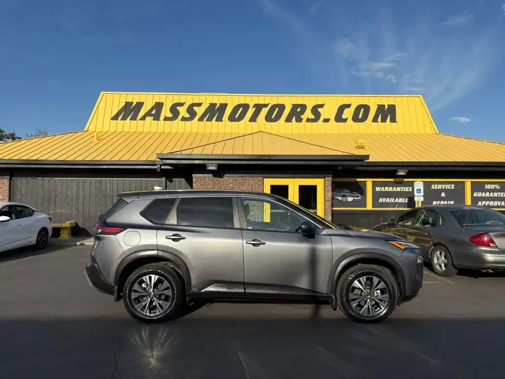 2022 Nissan Rogue SV FWD's photo