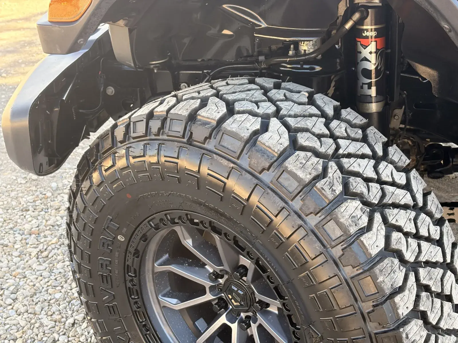 2021 Jeep Gladiator Mojave photo 4