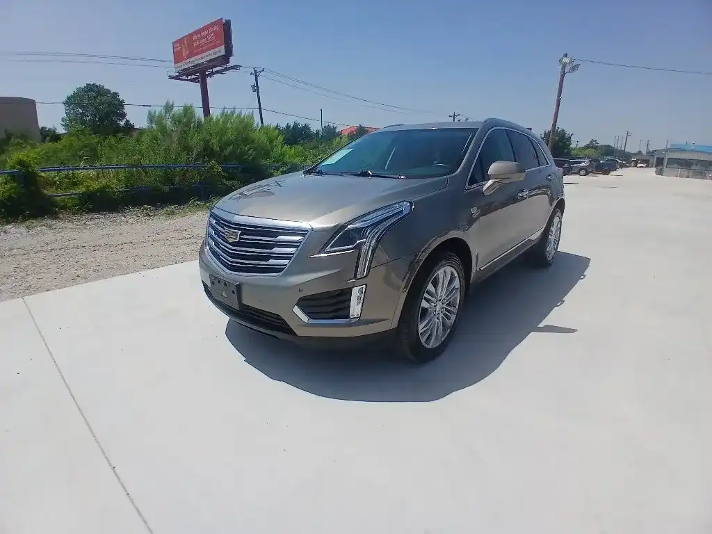 2019 Cadillac XT5 FWD Premium Luxury's photo
