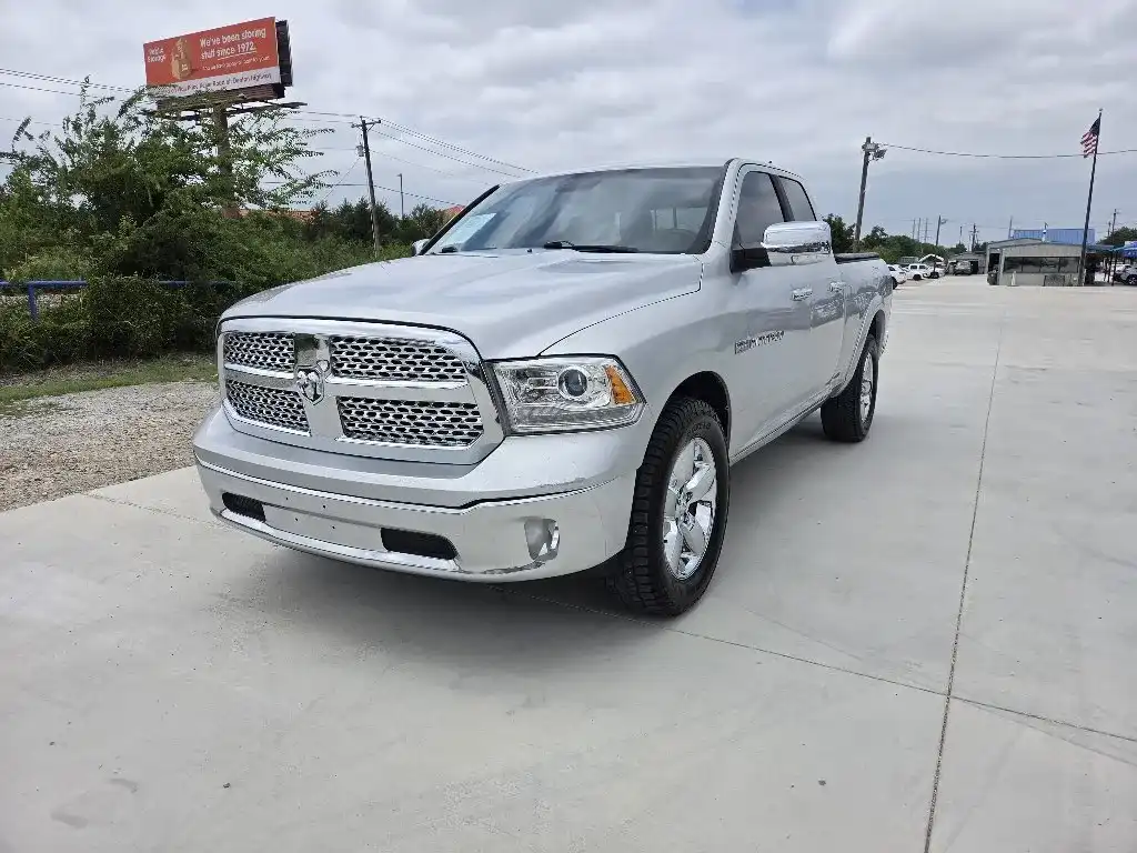 2017 RAM 1500 Laramie 4x4 Quad Cab 6'4's photo