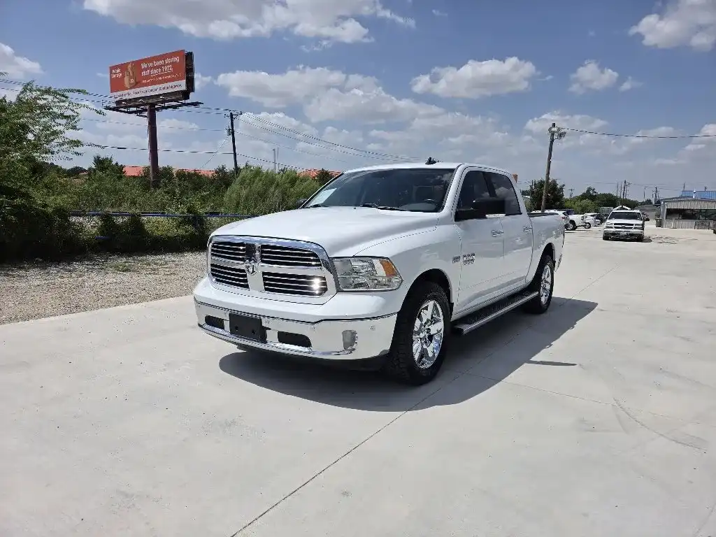 2016 RAM 1500 Lone Star Crew Cab 5'7's photo
