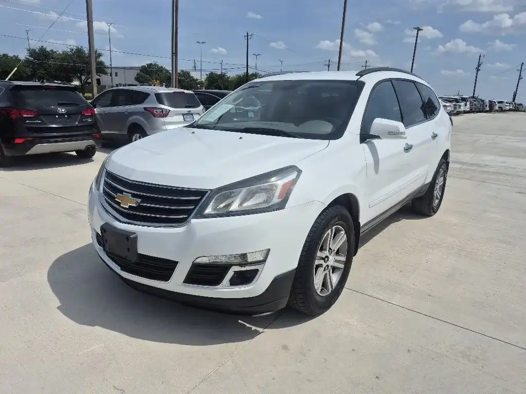 2016 Chevrolet Traverse 2LT FWD's photo
