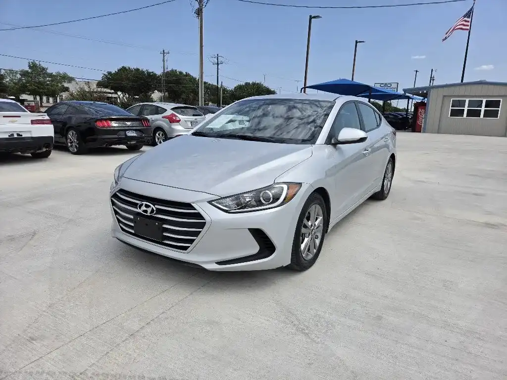 2017 Hyundai Elantra 2.0 SE A/T PZEV's photo