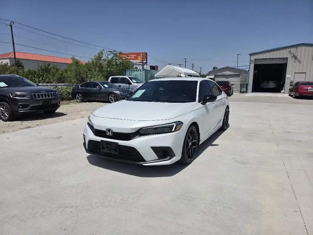 2023 Honda Civic Sport CVT's photo