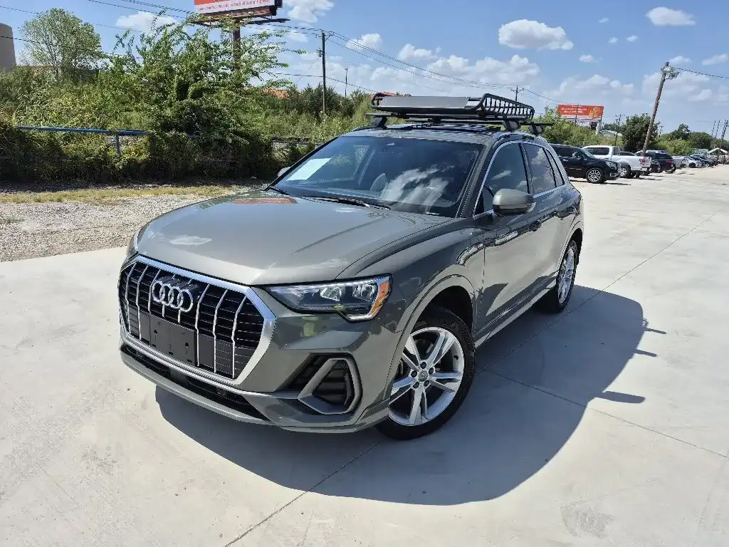 2020 Audi Q3 45 TFSI S Line Premium quattro's photo
