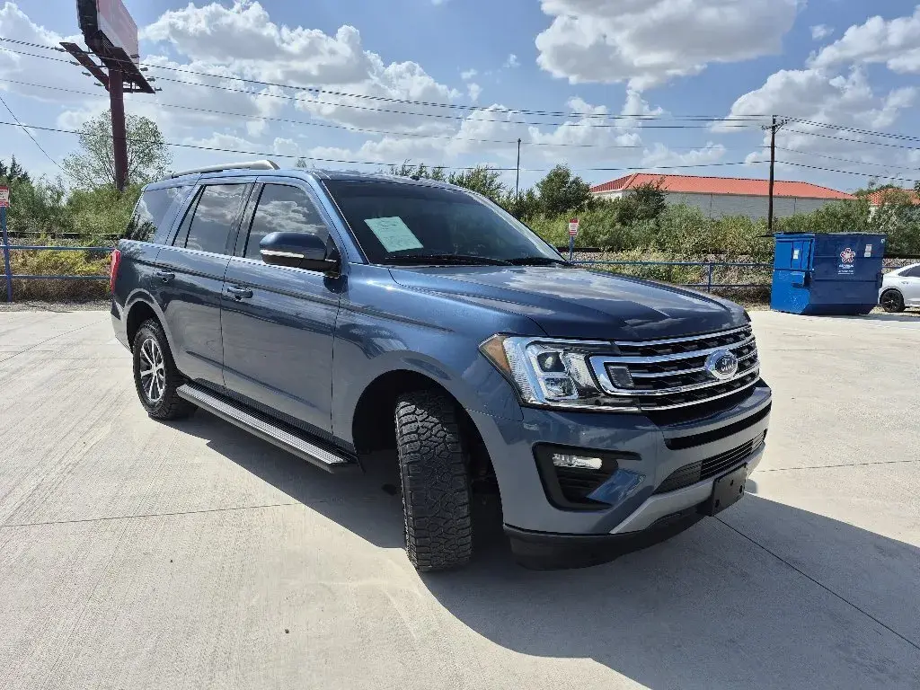 2019 Ford Expedition XLT photo 4
