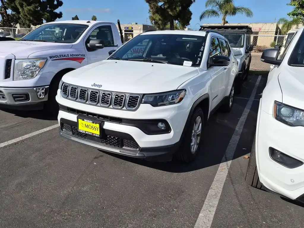 2024 Jeep Compass Latitude 4WD's photo