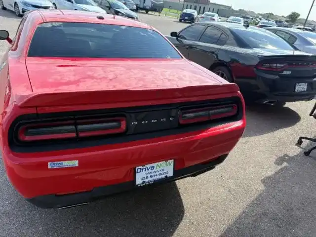 2018 Dodge Challenger SXT's photo