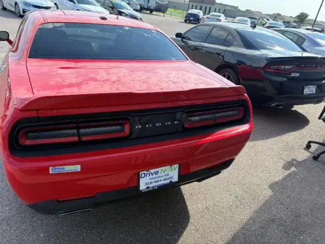 2018 Dodge Challenger SXT's photo