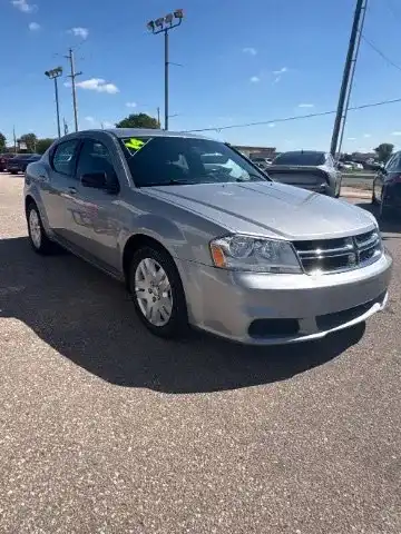 2014 Dodge Avenger SE's photo
