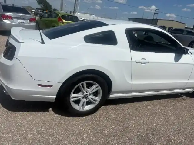 2014 Ford Mustang V6's photo