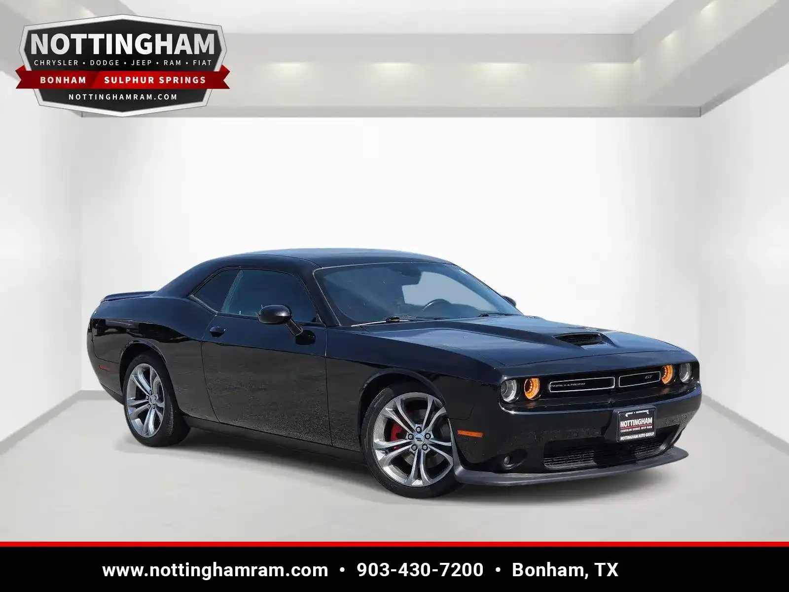 2022 Dodge Challenger GT Auto's photo
