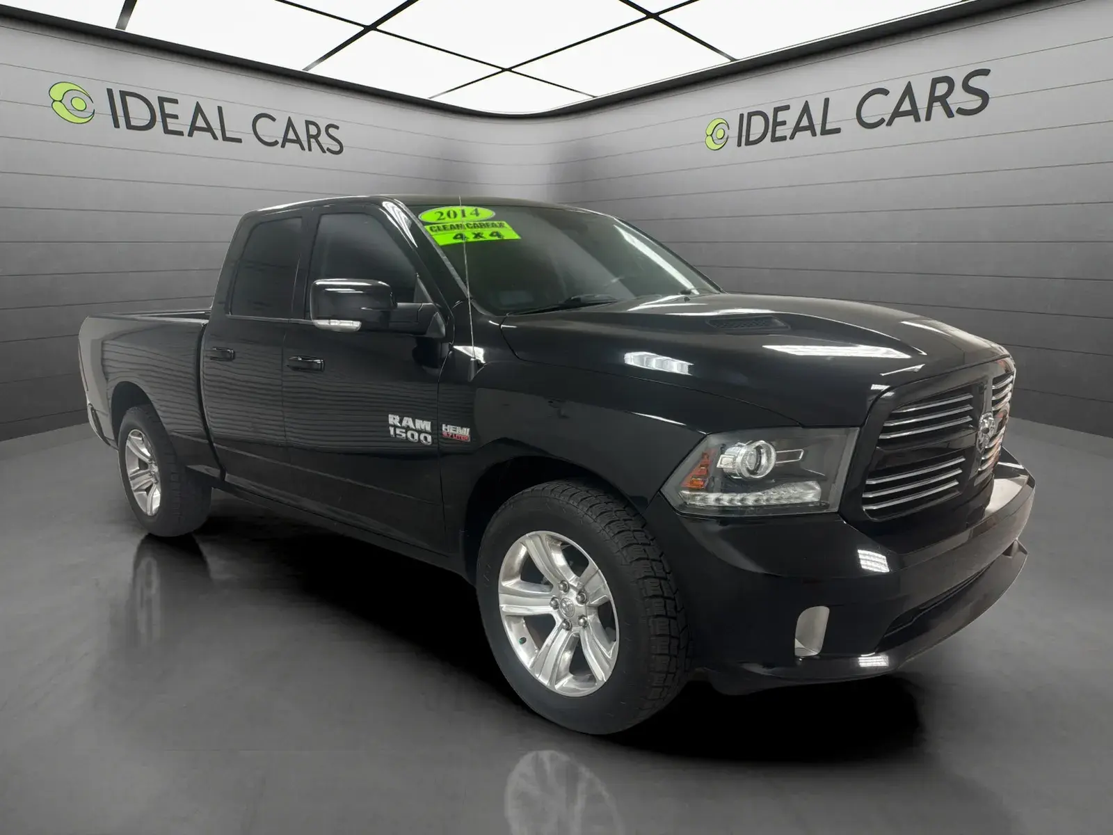 2014 RAM 1500 Sport 4x4 Quad Cab photo 3