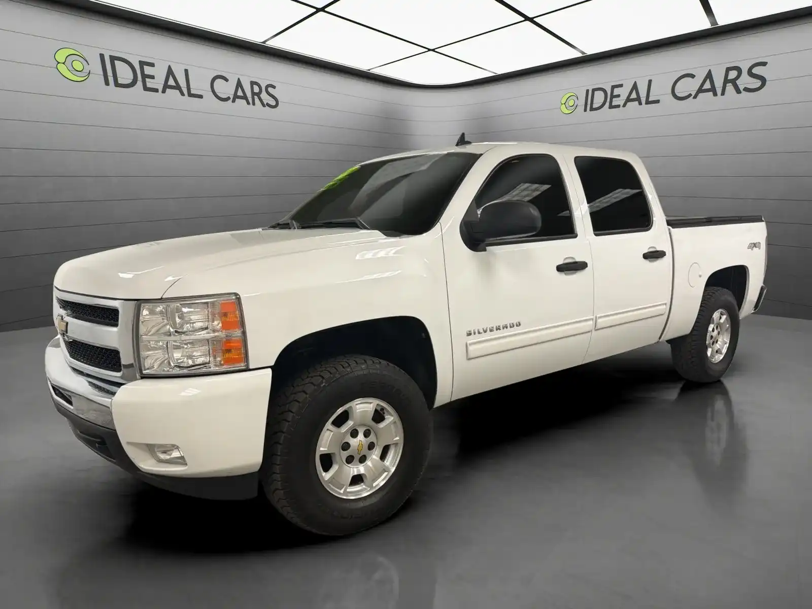 2011 Chevrolet Silverado 1500 LT 4X4 Crew Cab's photo