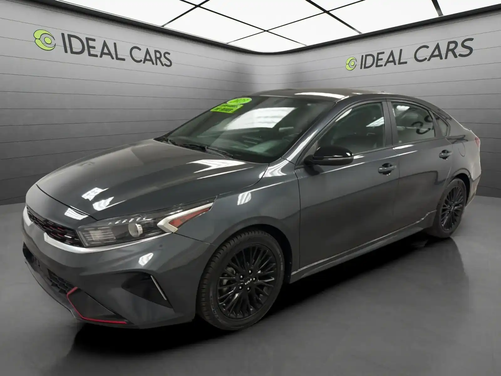 2023 Kia Forte GT-Line AT's photo