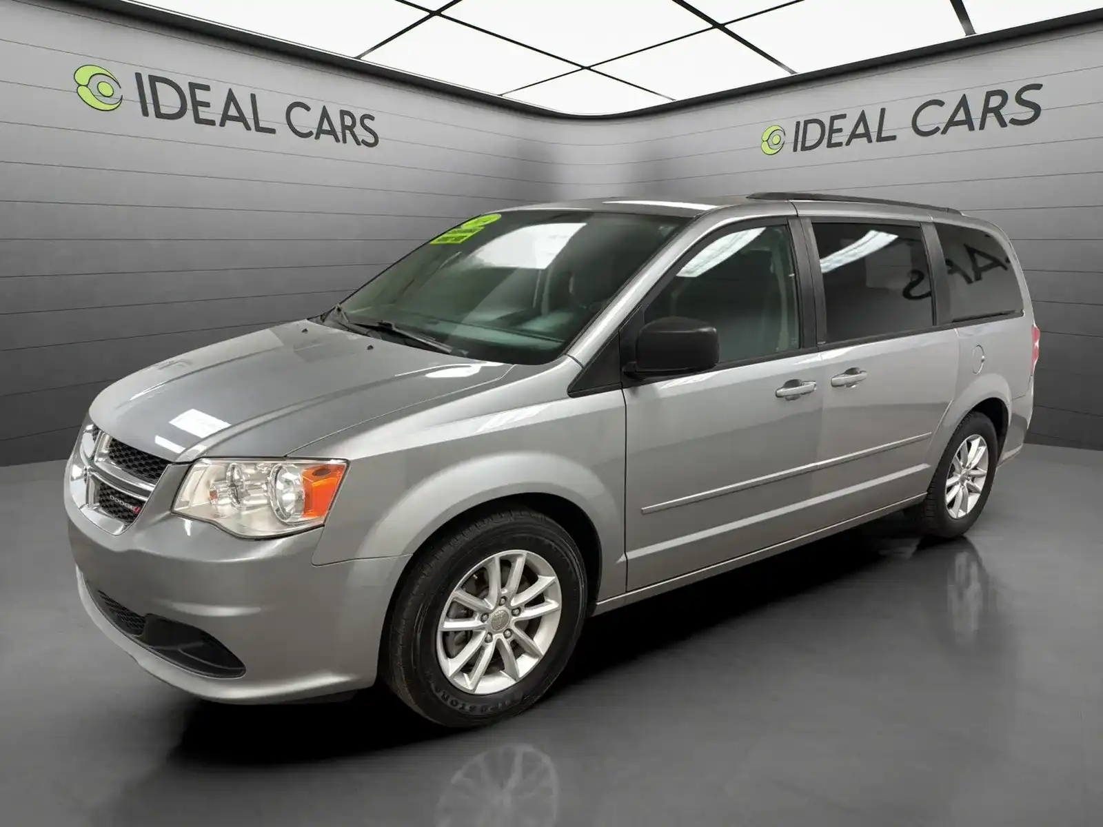 2014 Dodge Grand Caravan SXT's photo