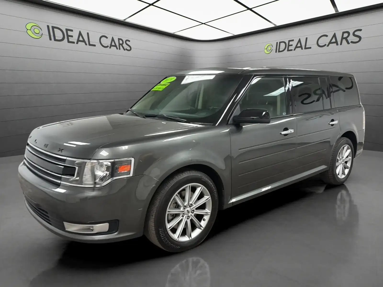 2019 Ford Flex SEL FWD's photo