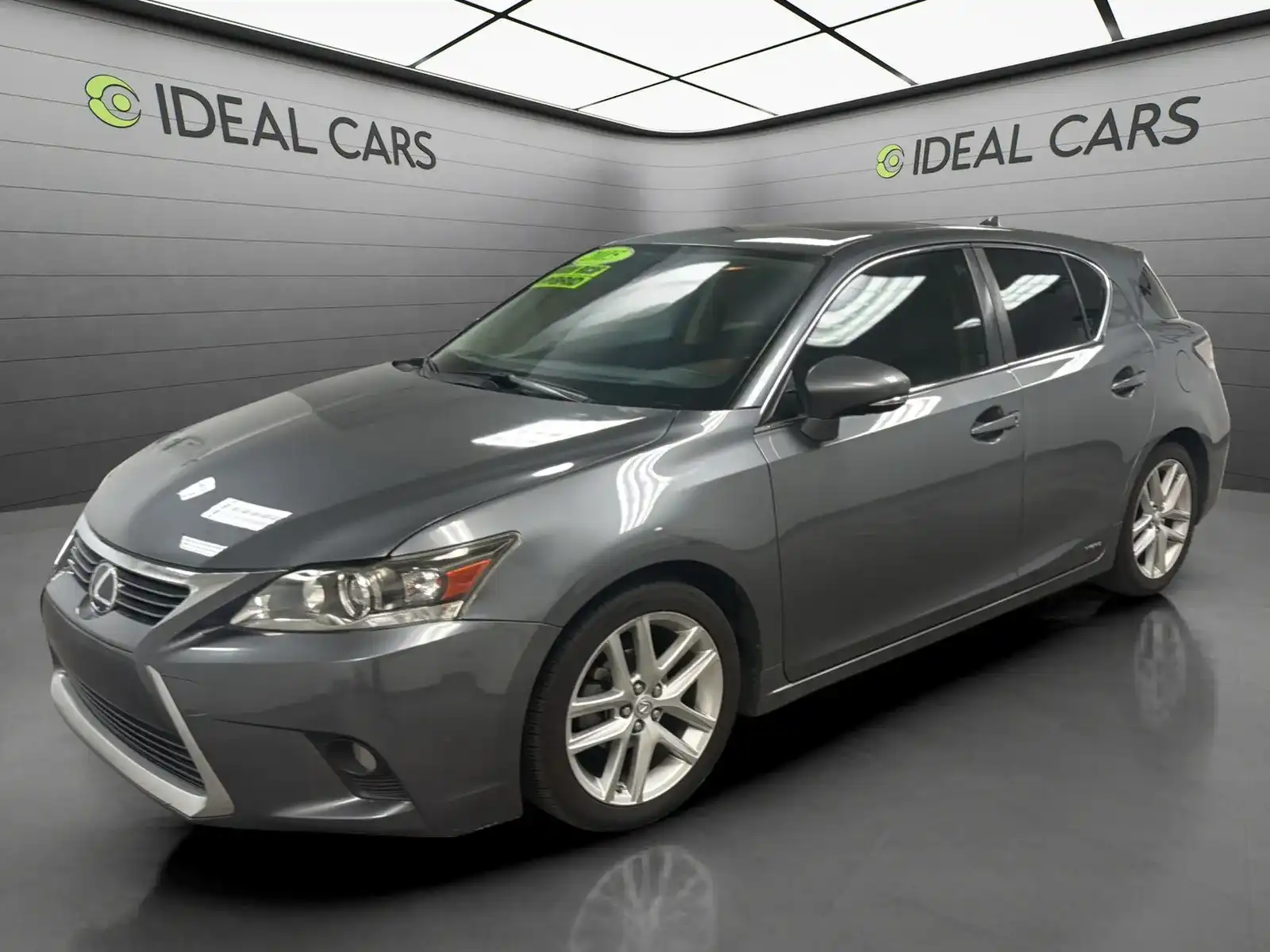 2015 Lexus CT 200h 200h's photo
