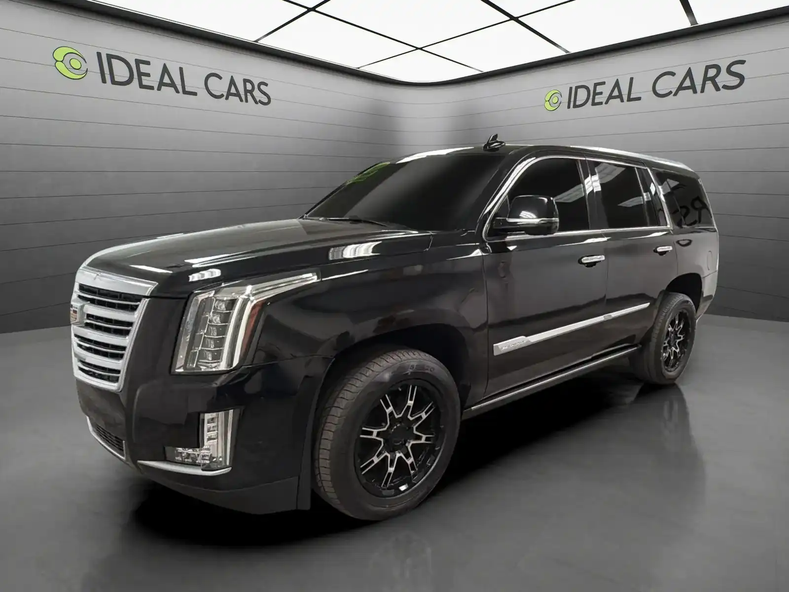 2019 Cadillac Escalade Platinum 2WD's photo