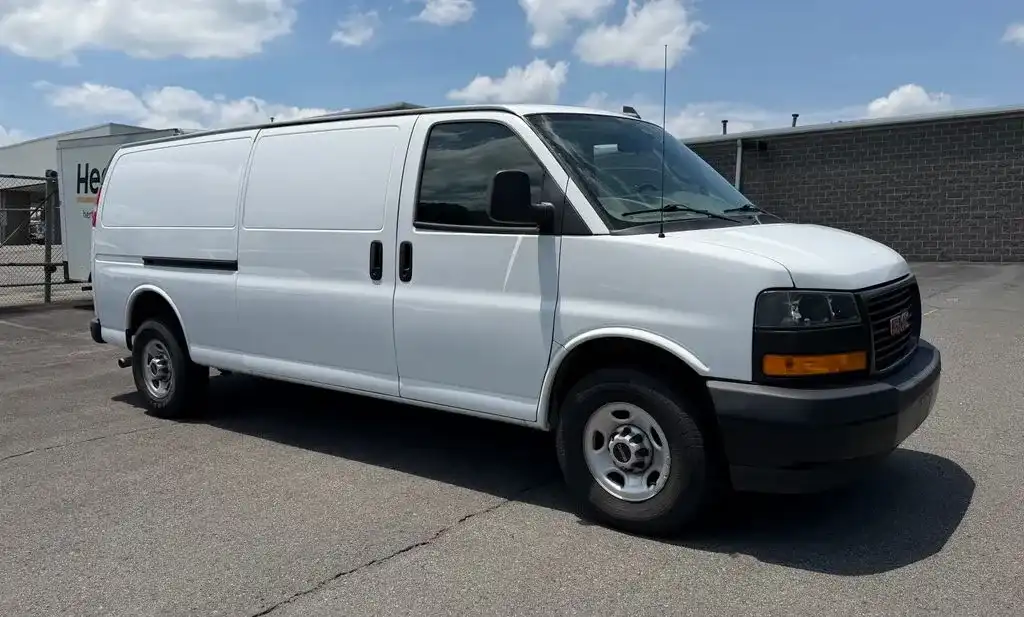 2023 GMC Savana 2500 Ext WB's photo
