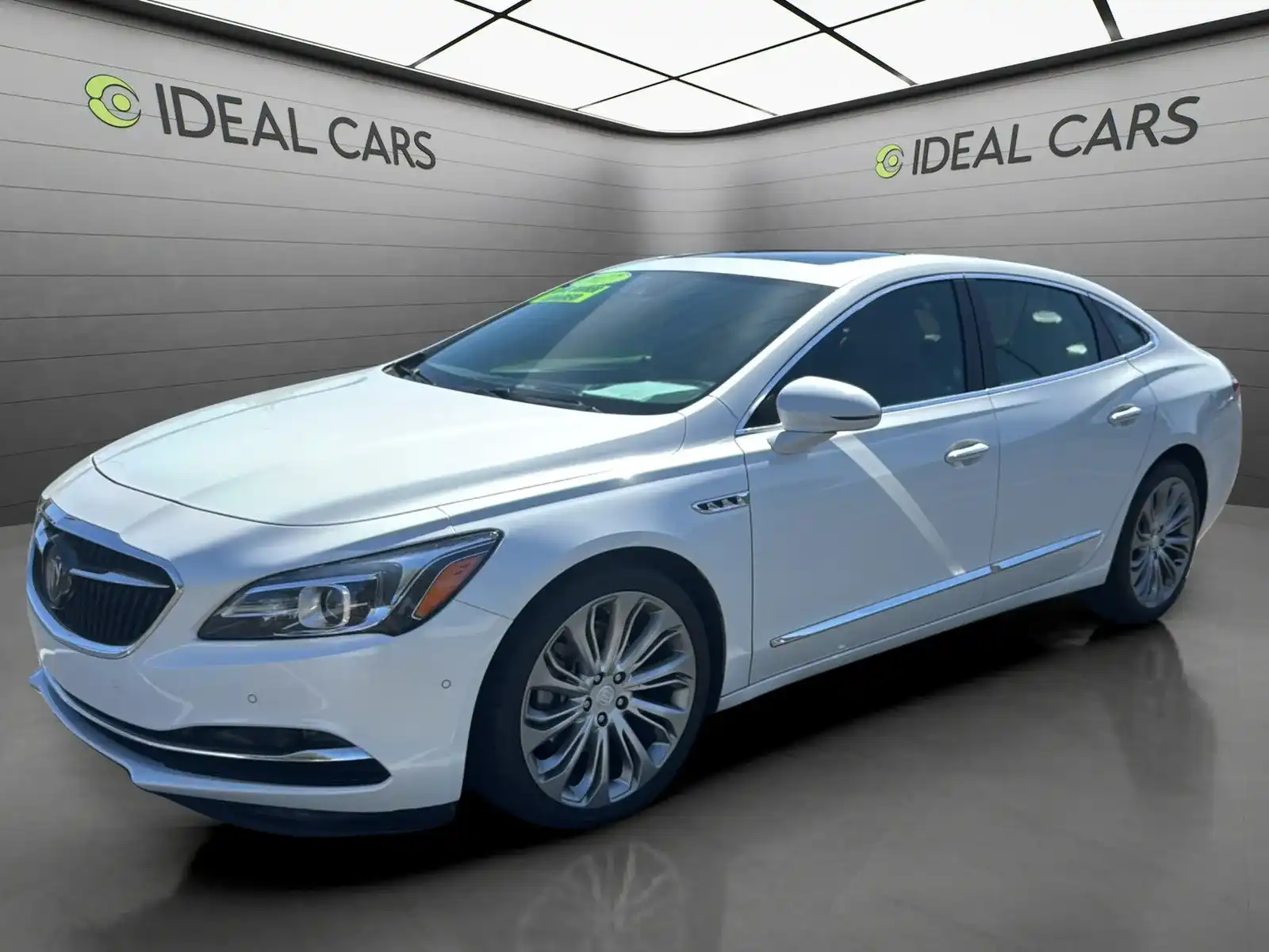 2017 Buick LaCrosse Premium's photo