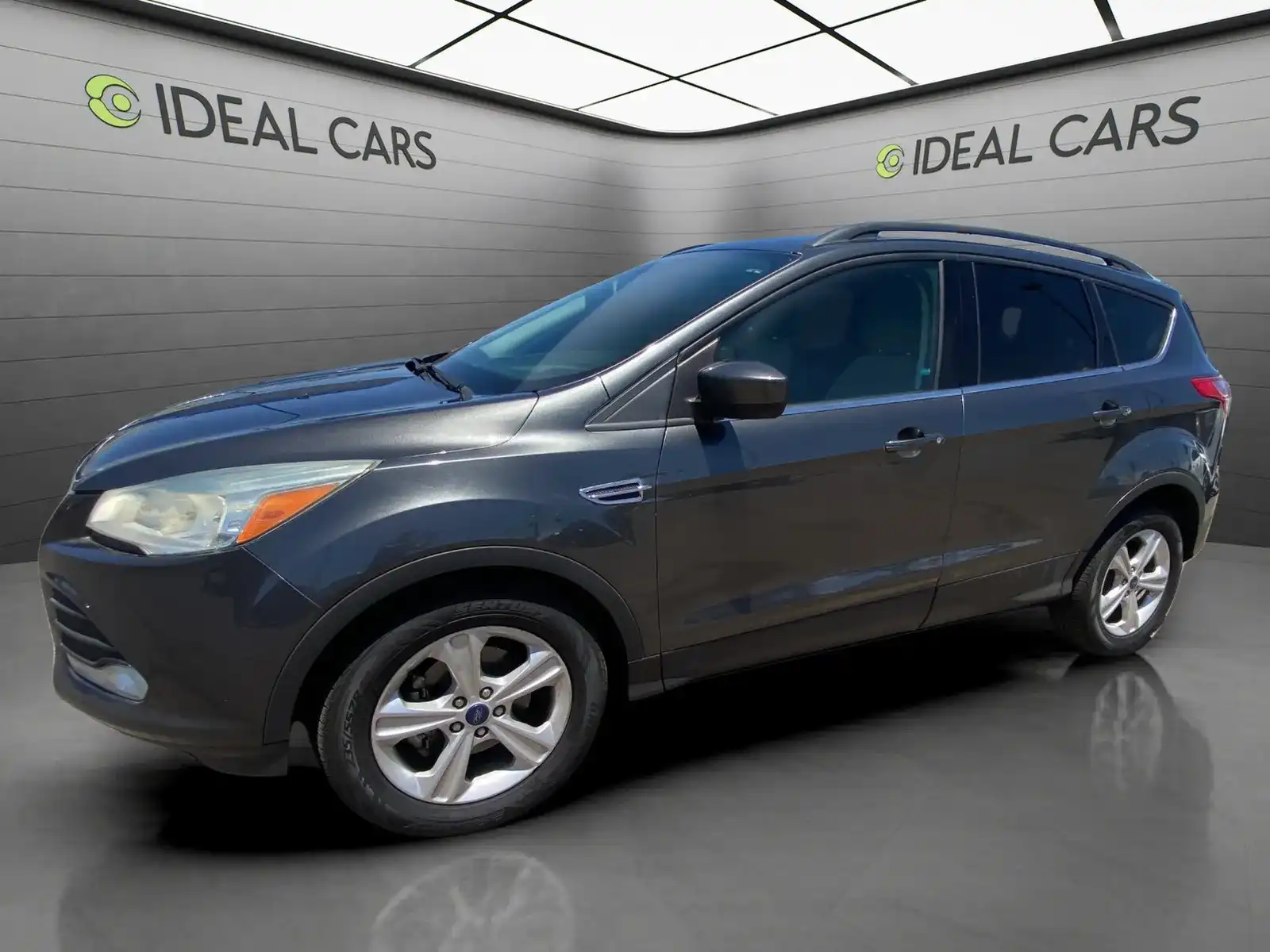 2015 Ford Escape SE's photo