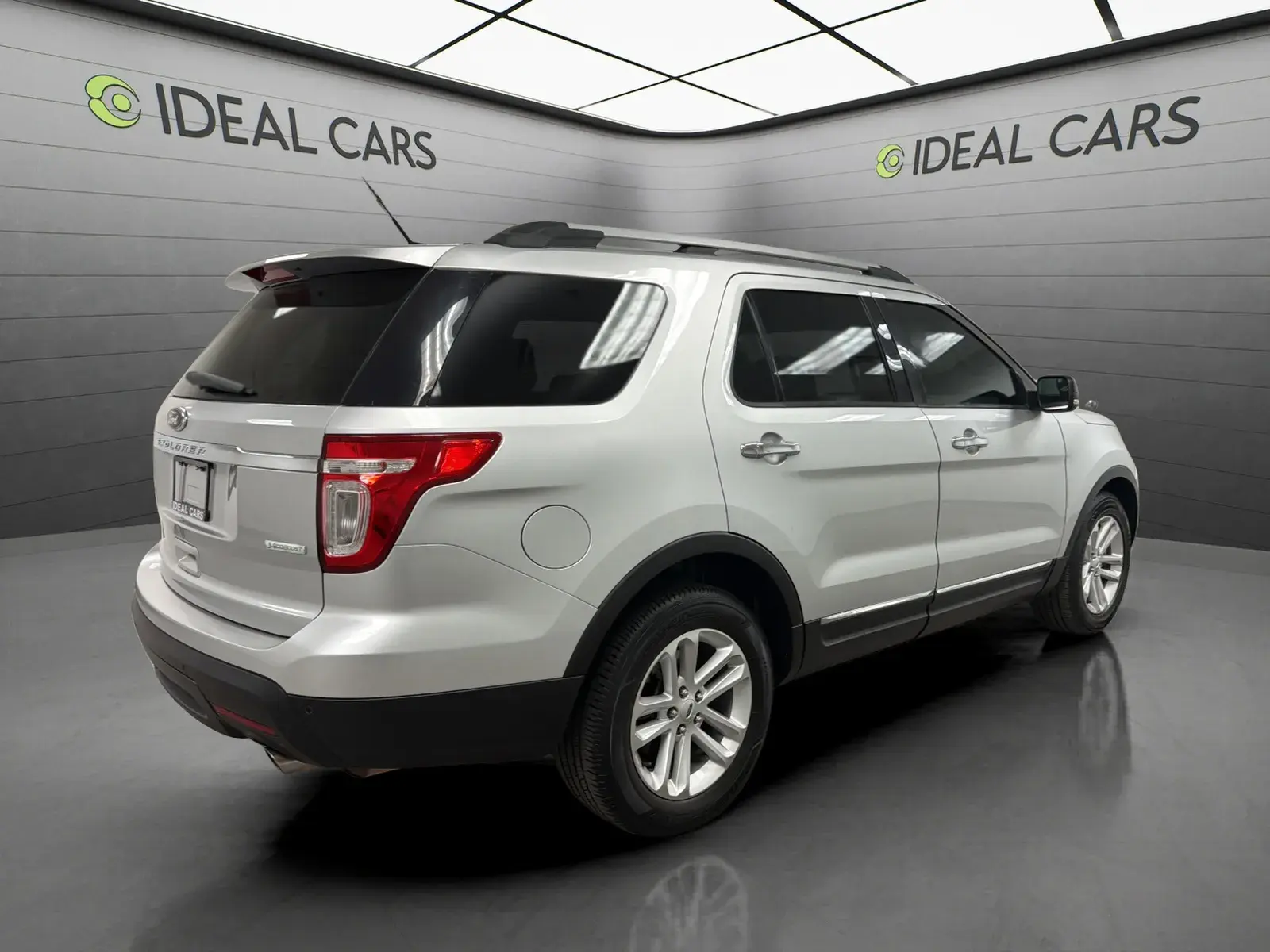 2014 Ford Explorer XLT photo 5