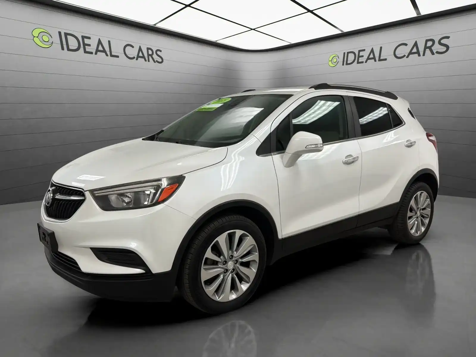 2018 Buick Encore Preferred's photo